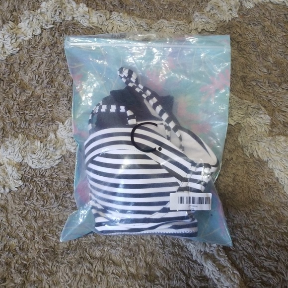 Bikini - Picture 4 of 5